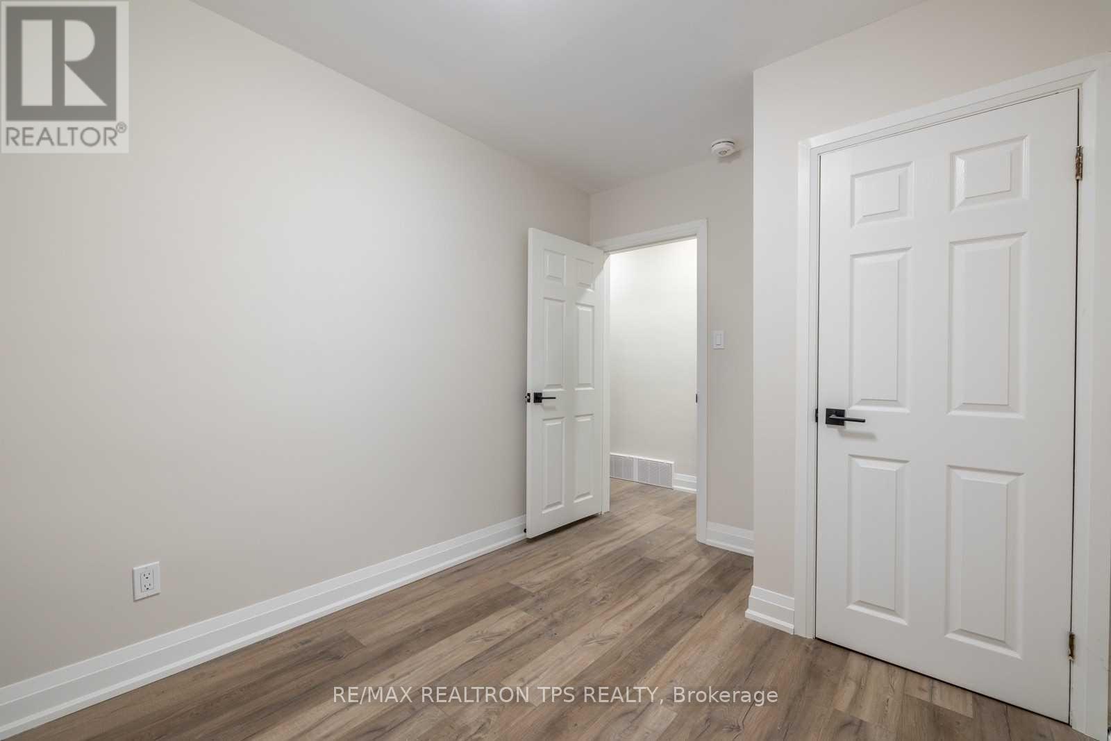 634 Athol Street E, Oshawa, Ontario  L1H 1M3 - Photo 14 - E13836994