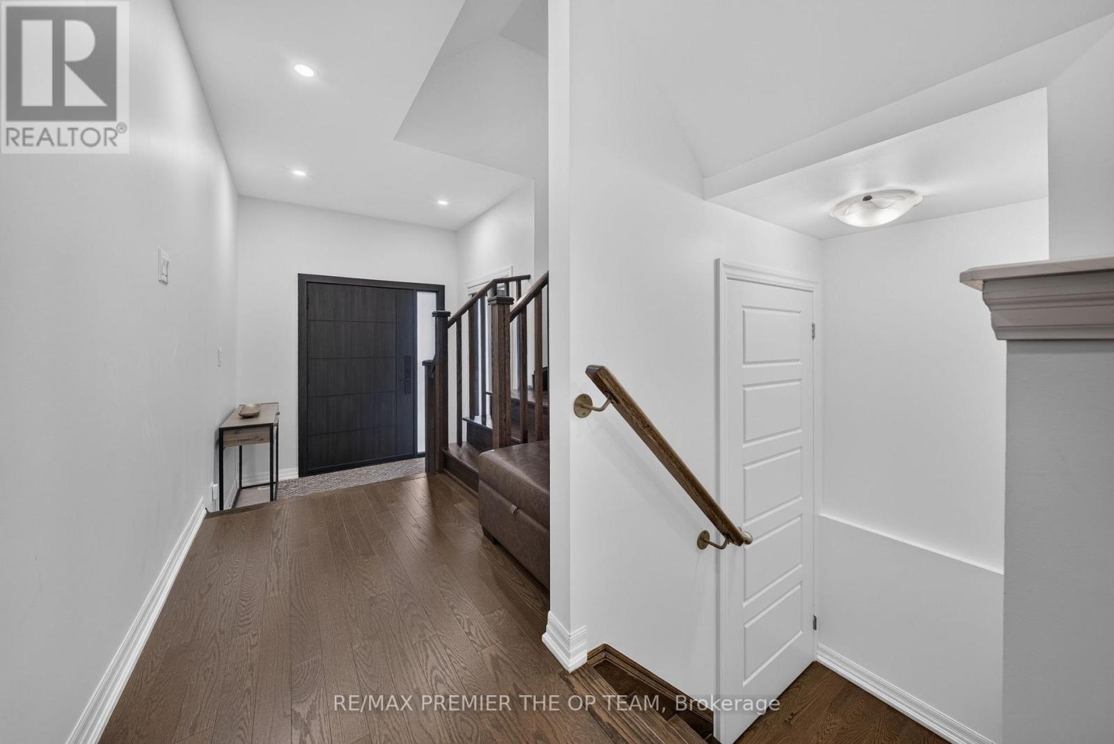 233 Vivant Street, Newmarket, Ontario  L3X 0K9 - Photo 5 - N13836968