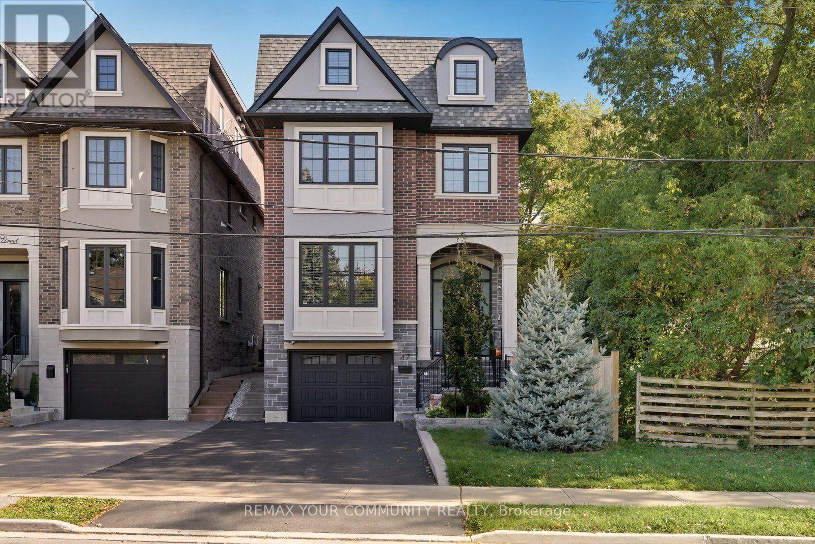 47 HALL STREET, Richmond Hill, Ontario