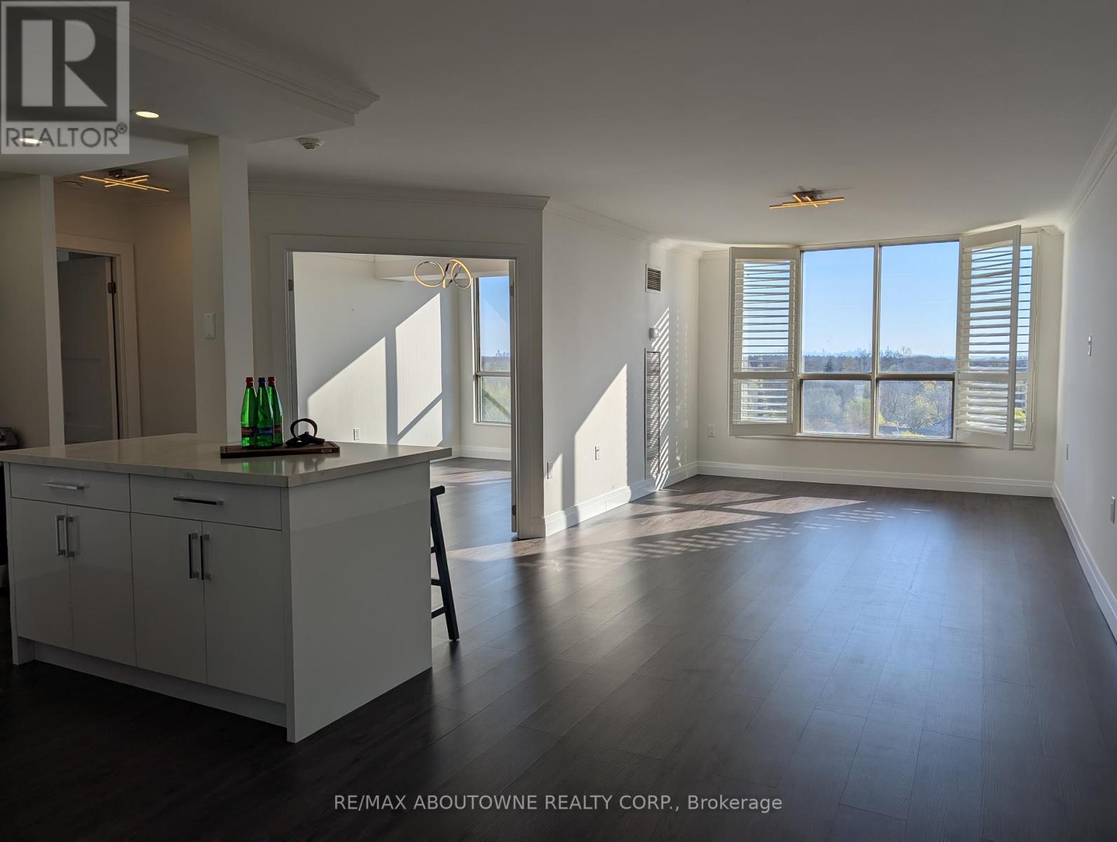 903 - 1110 Walden Circle, Mississauga, Ontario L5J 4R3 - Photo 3 - W13085208