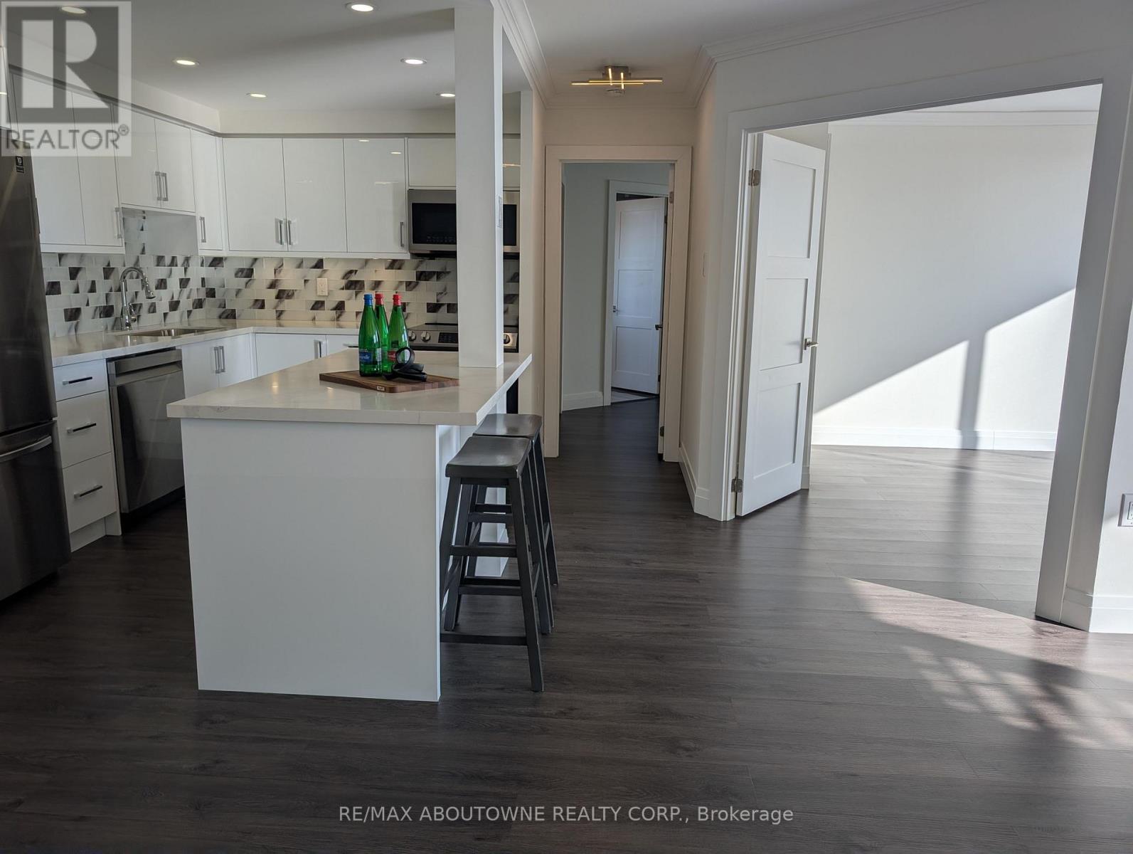 903 - 1110 Walden Circle, Mississauga, Ontario L5J 4R3 - Photo 4 - W13085208