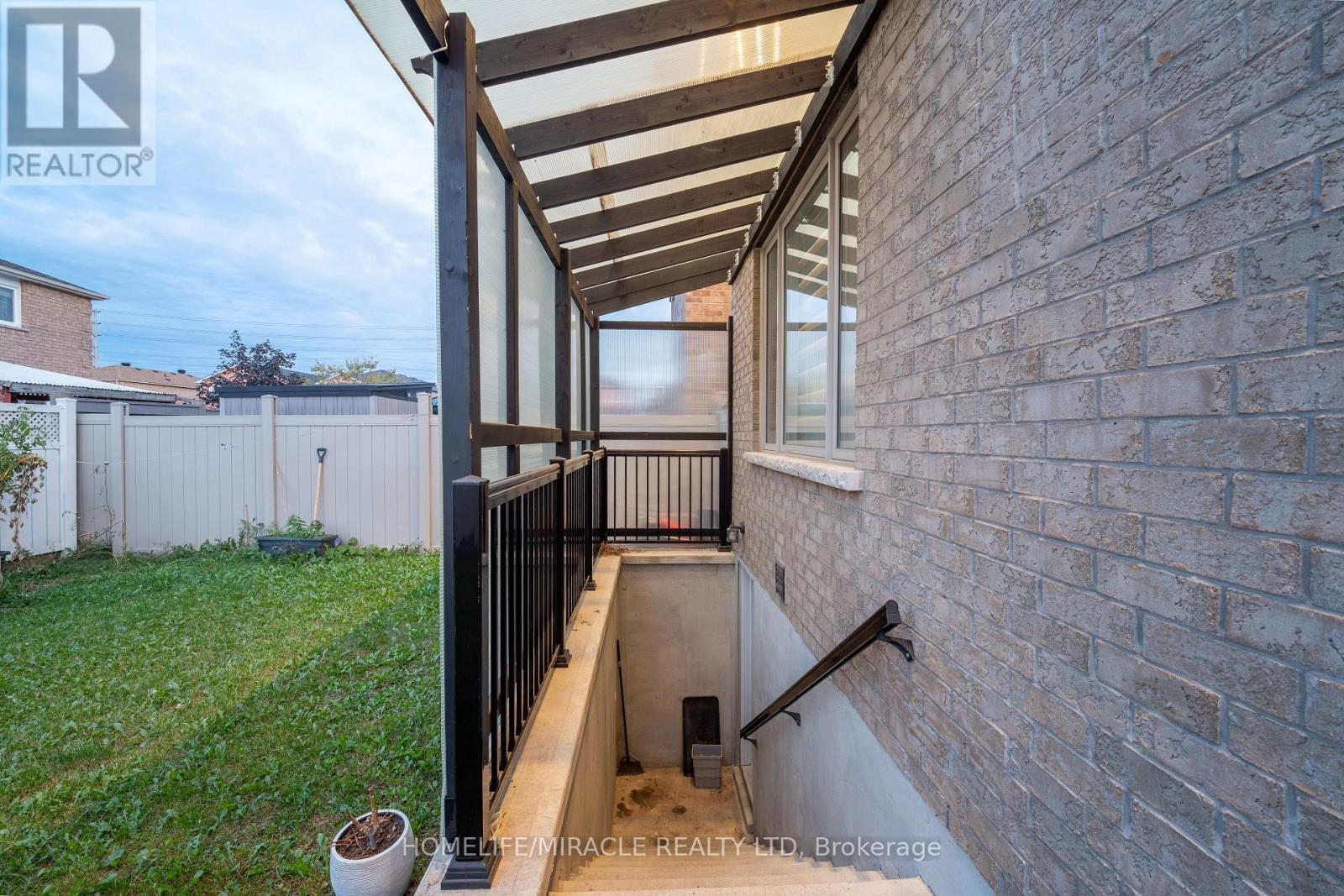23 Hendricks Crescent, Brampton, Ontario L6Y 4L2 - Photo 30 - W13830932