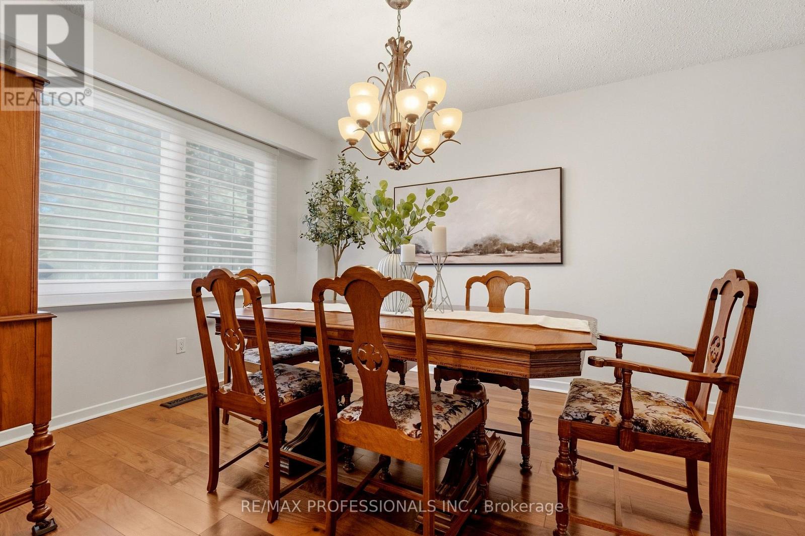 6888 Barrisdale Drive, Mississauga, Ontario  L5N 2H4 - Photo 14 - W13822118