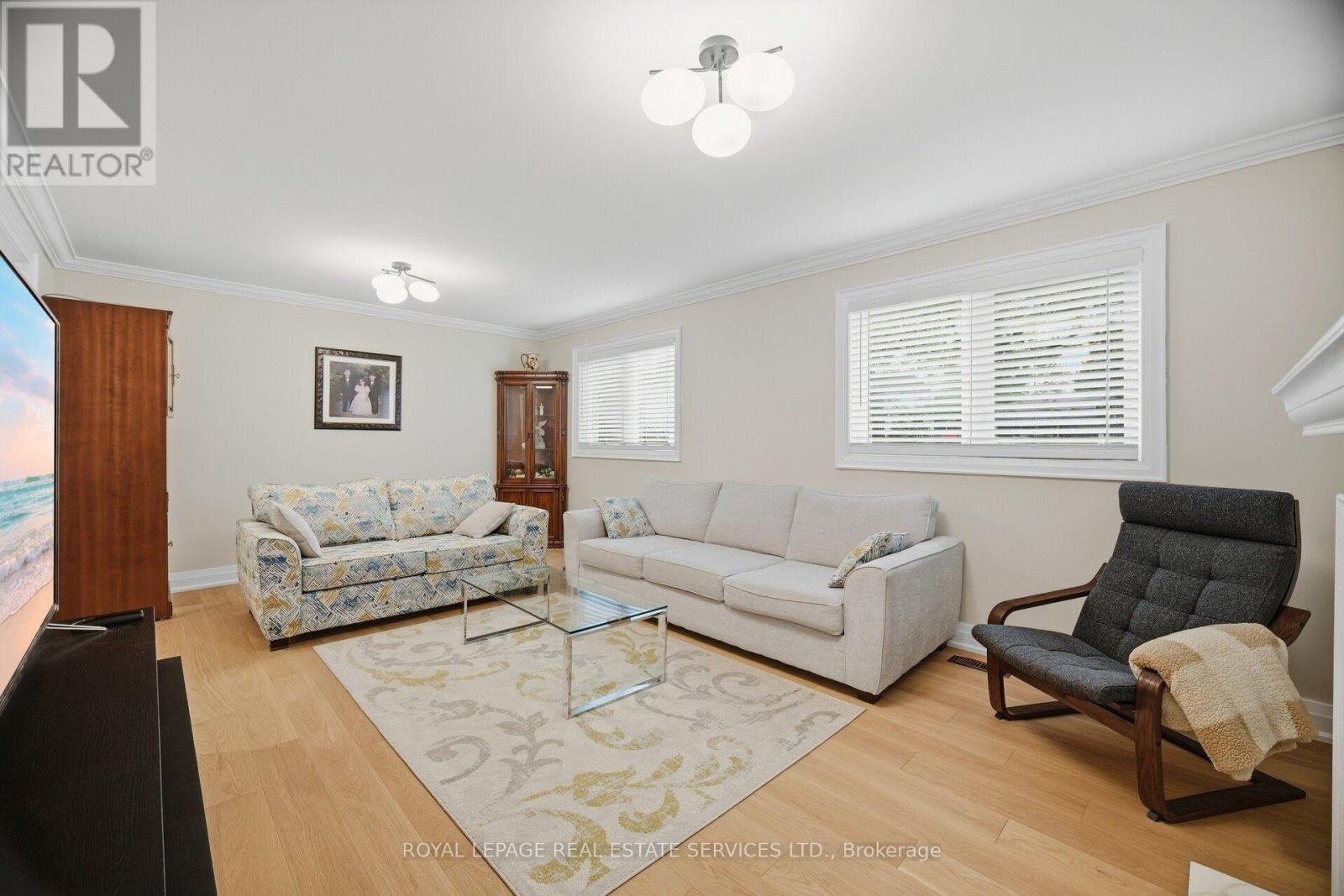 726 Netherton Crescent, Mississauga, Ontario L4Y 2M4 - Photo 27 - W13816764
