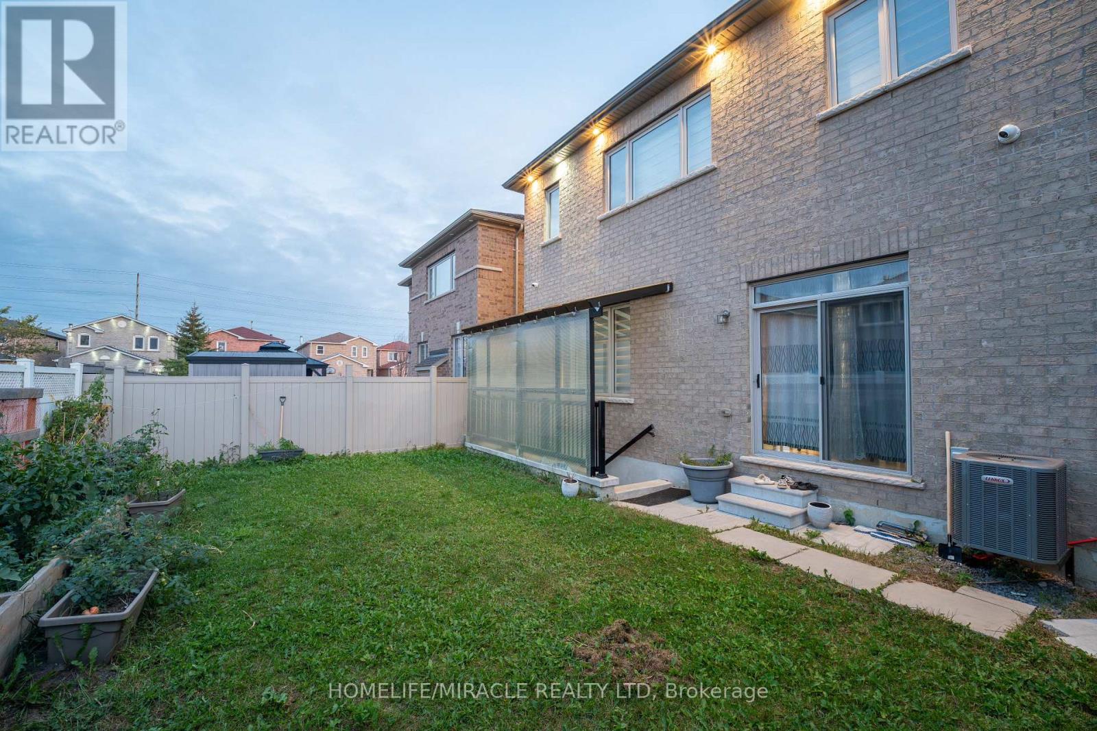 23 Hendricks Crescent, Brampton, Ontario L6Y 4L2 - Photo 35 - W13830932