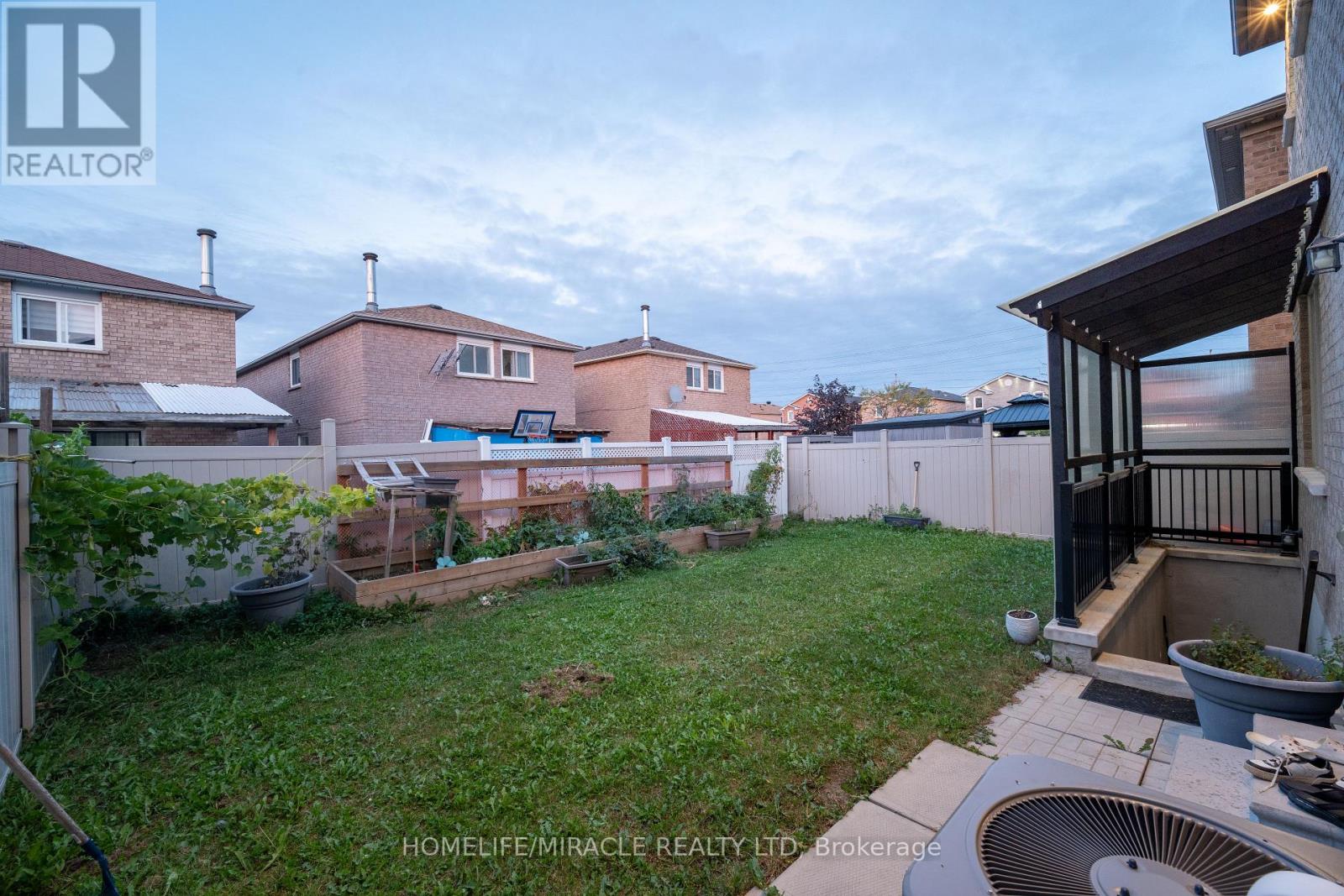 23 Hendricks Crescent, Brampton, Ontario L6Y 4L2 - Photo 36 - W13830932