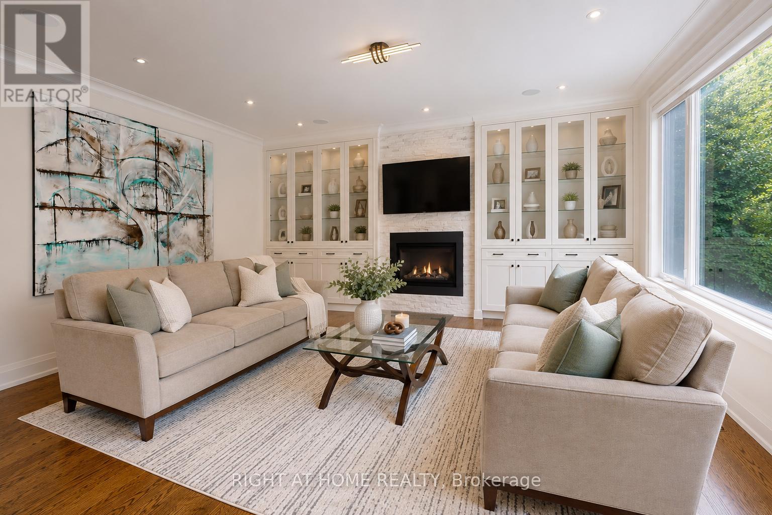 490 Orchard Drive, Oakville, Ontario  L6K 1P1 - Photo 4 - W13836900