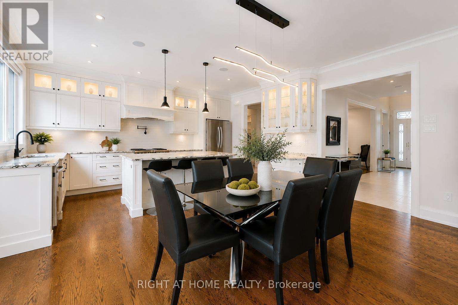 490 Orchard Drive, Oakville, Ontario  L6K 1P1 - Photo 5 - W13836900