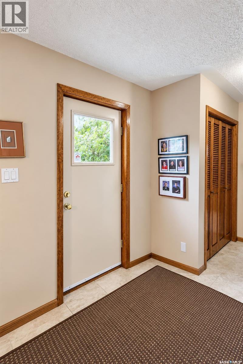 830 Chester Place, Prince Albert, Saskatchewan  S6V 6Y8 - Photo 15 - SK049785