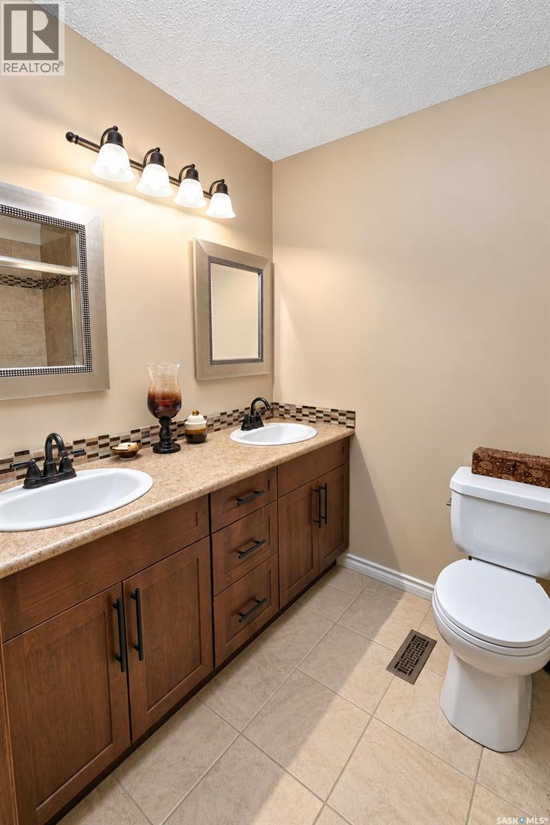 830 Chester Place, Prince Albert, Saskatchewan  S6V 6Y8 - Photo 22 - SK049785