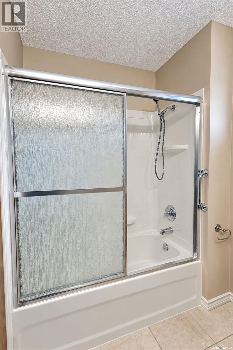 830 Chester Place, Prince Albert, Saskatchewan  S6V 6Y8 - Photo 27 - SK049785