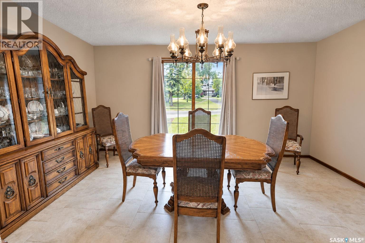 830 Chester Place, Prince Albert, Saskatchewan  S6V 6Y8 - Photo 9 - SK049785