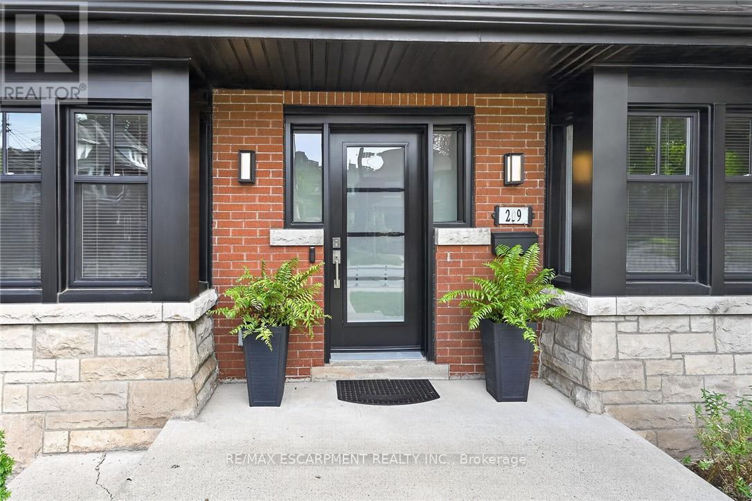 209 Delaware Avenue, Hamilton, Ontario  L8M 1W2 - Photo 3 - X13836886