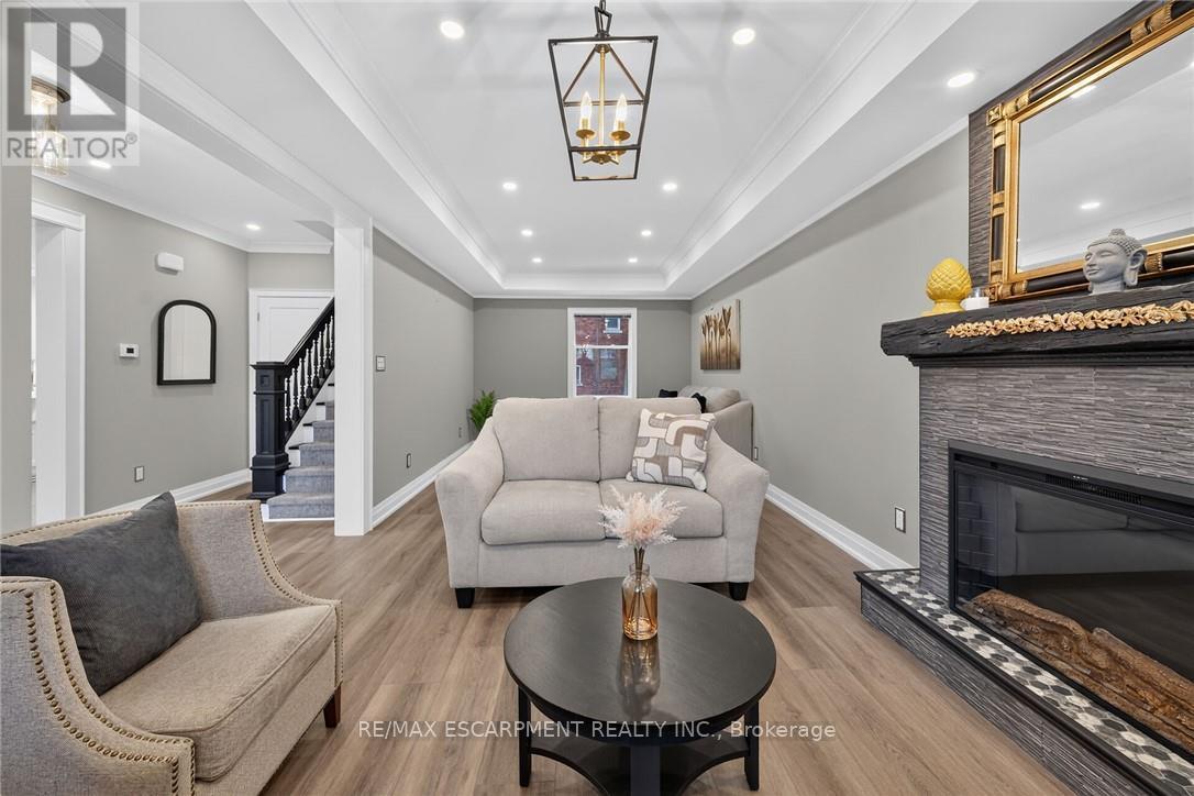 209 Delaware Avenue, Hamilton, Ontario  L8M 1W2 - Photo 6 - X13836886
