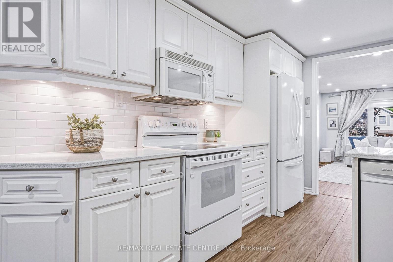 414 Woods Lane, Cambridge, Ontario  N3H 5J4 - Photo 10 - X13836898