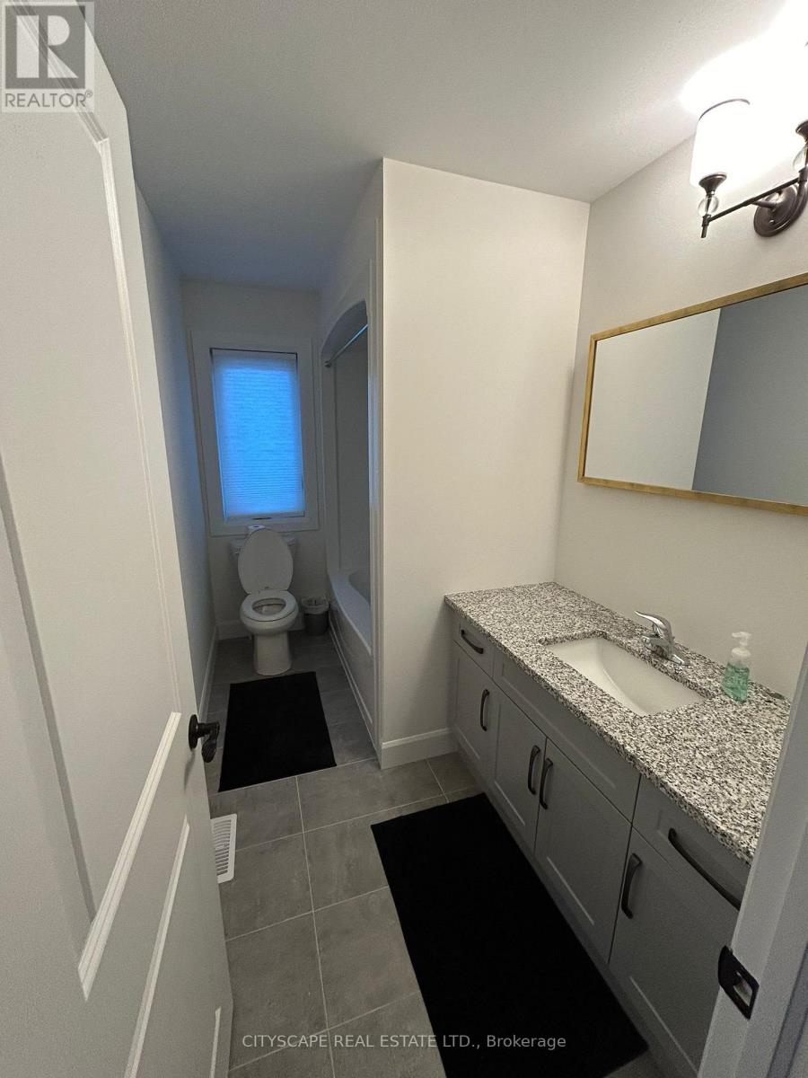 3821 Ayrshire Avenue, London South, Ontario  N6B 1W3 - Photo 11 - X13836976