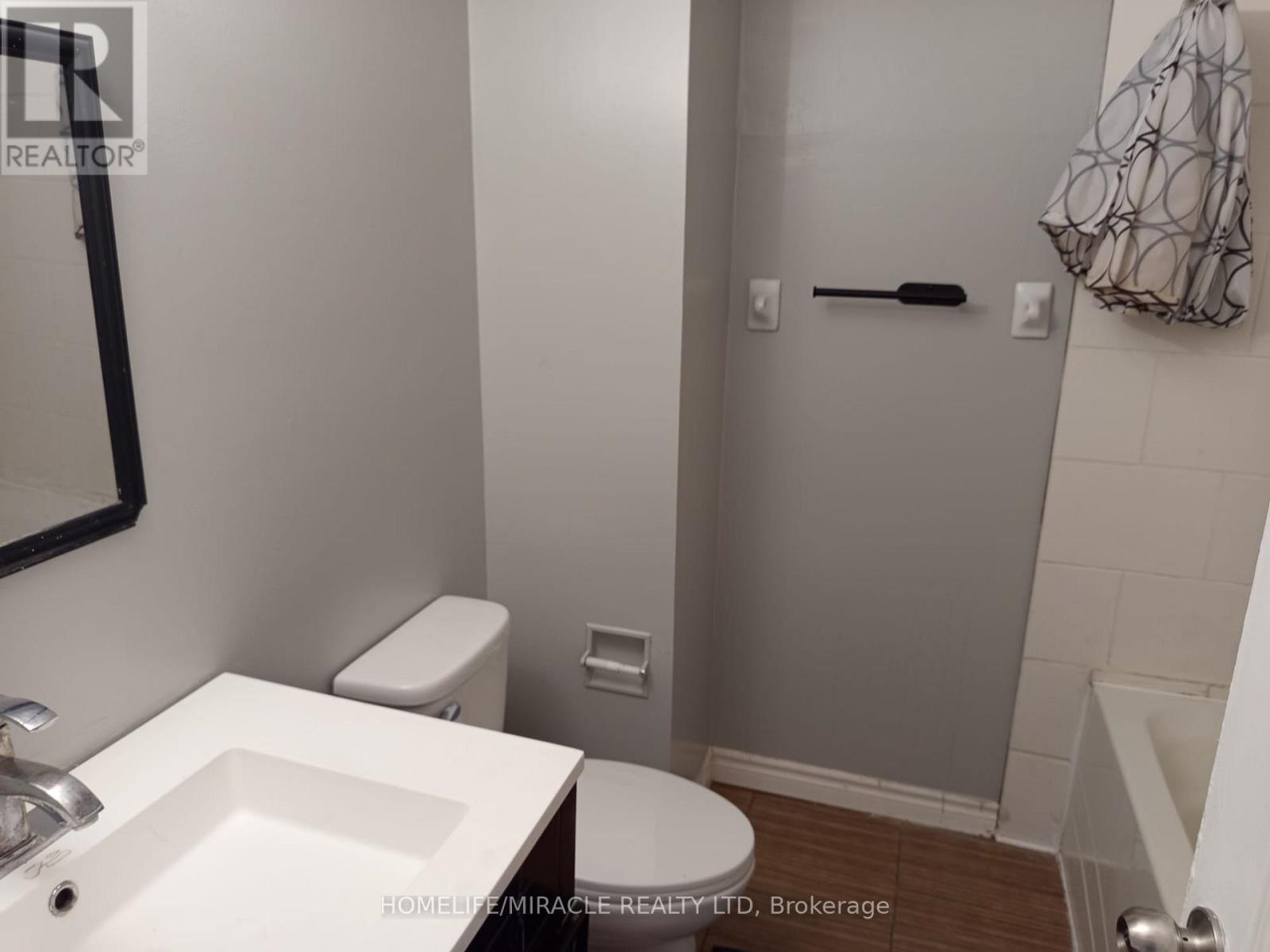 123 Mooregate Crescent, Kitchener, Ontario  N2M 2E9 - Photo 15 - X13836980