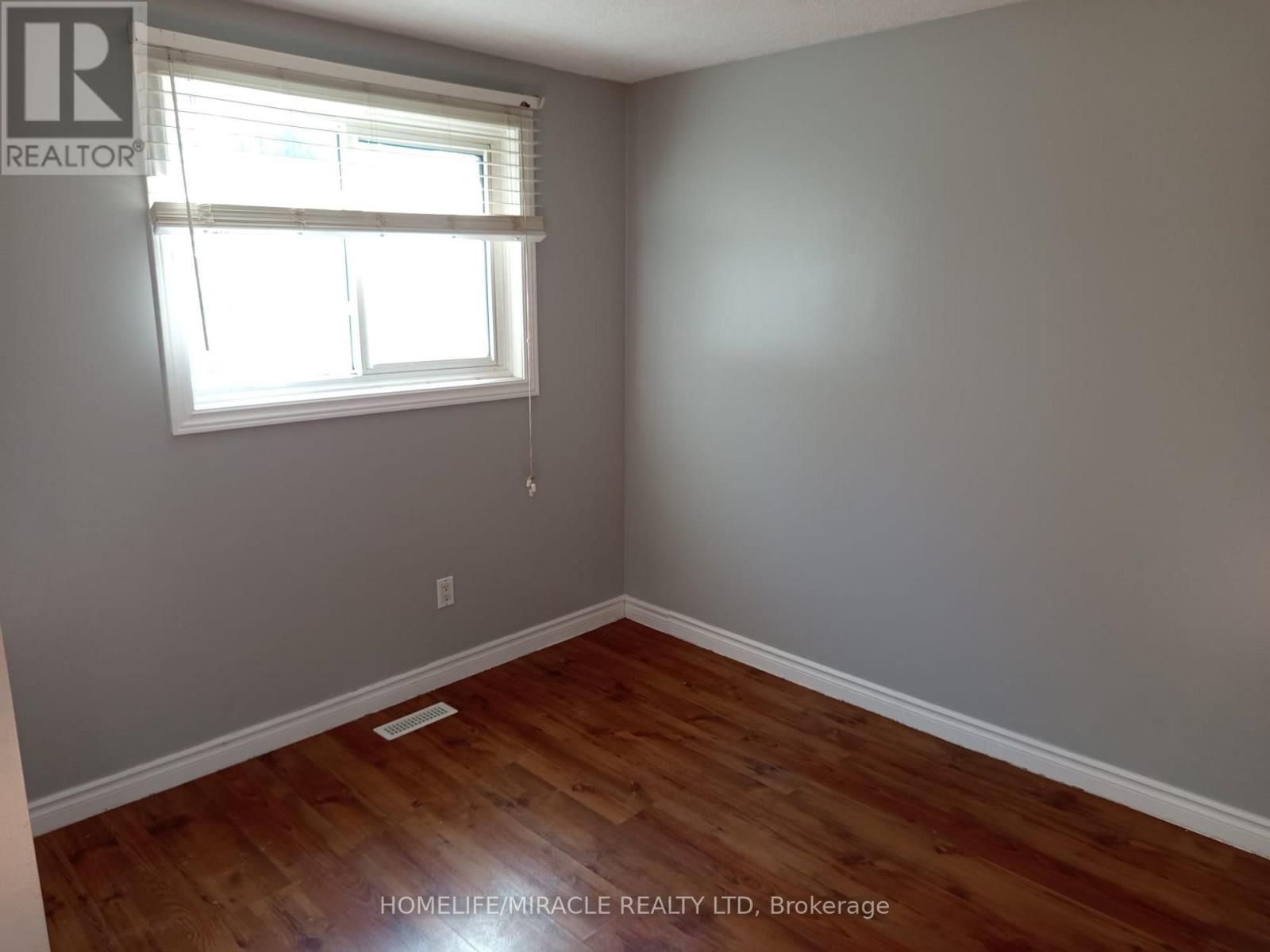 123 Mooregate Crescent, Kitchener, Ontario  N2M 2E9 - Photo 5 - X13836980