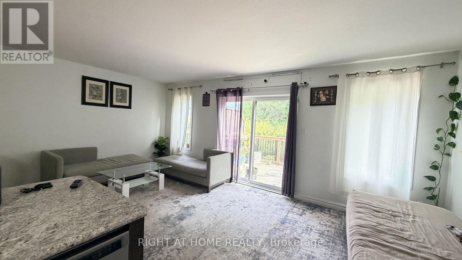 71 Woodedge Circle, Kitchener, Ontario  N3P 0R8 - Photo 4 - X13836986
