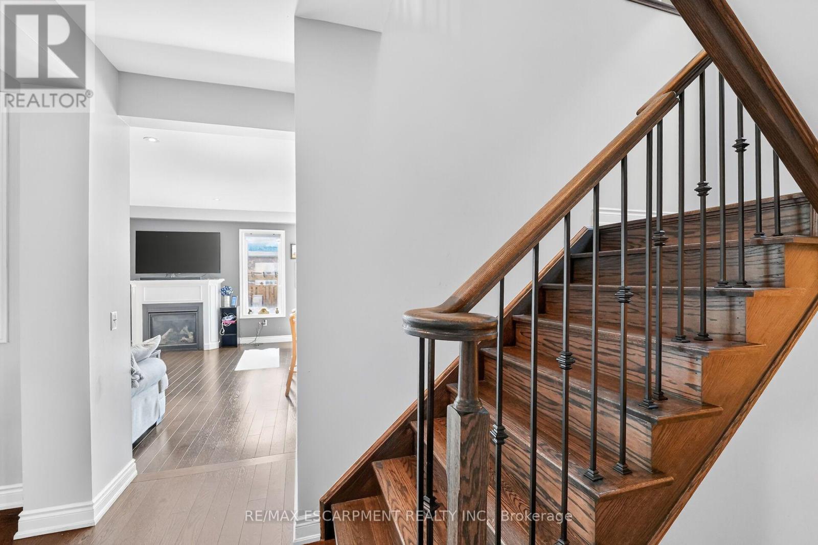 82 Chaumont Drive, Hamilton, Ontario  L8J 0J8 - Photo 18 - X13837068