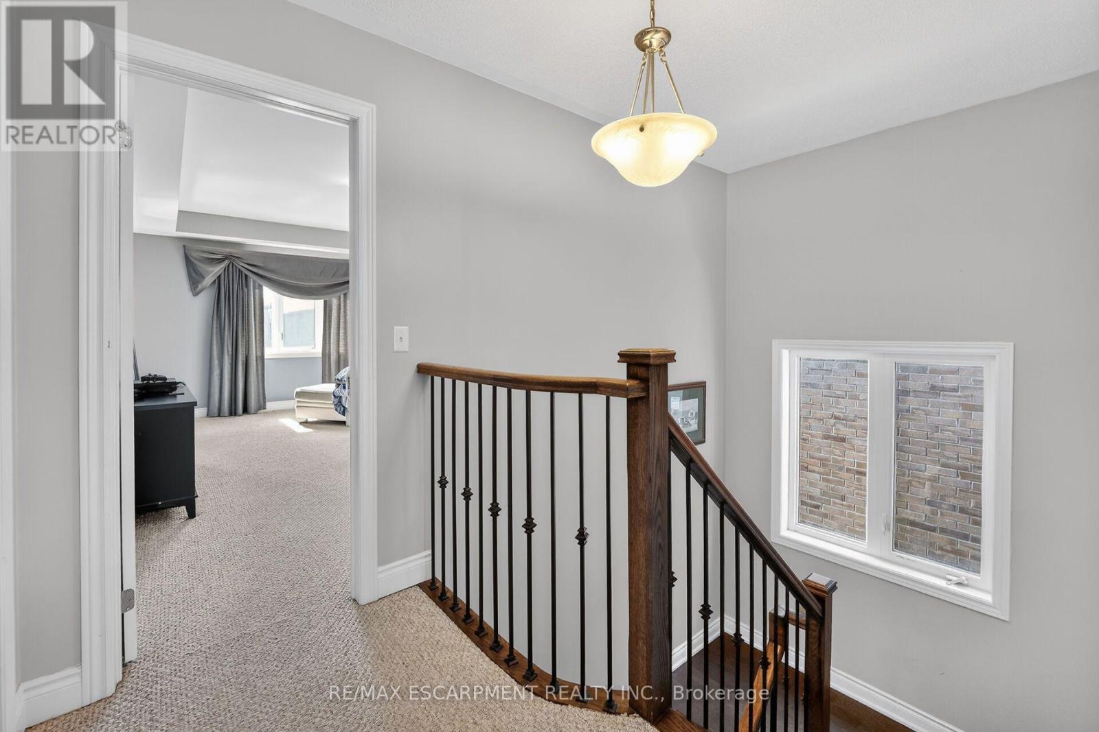 82 Chaumont Drive, Hamilton, Ontario  L8J 0J8 - Photo 19 - X13837068