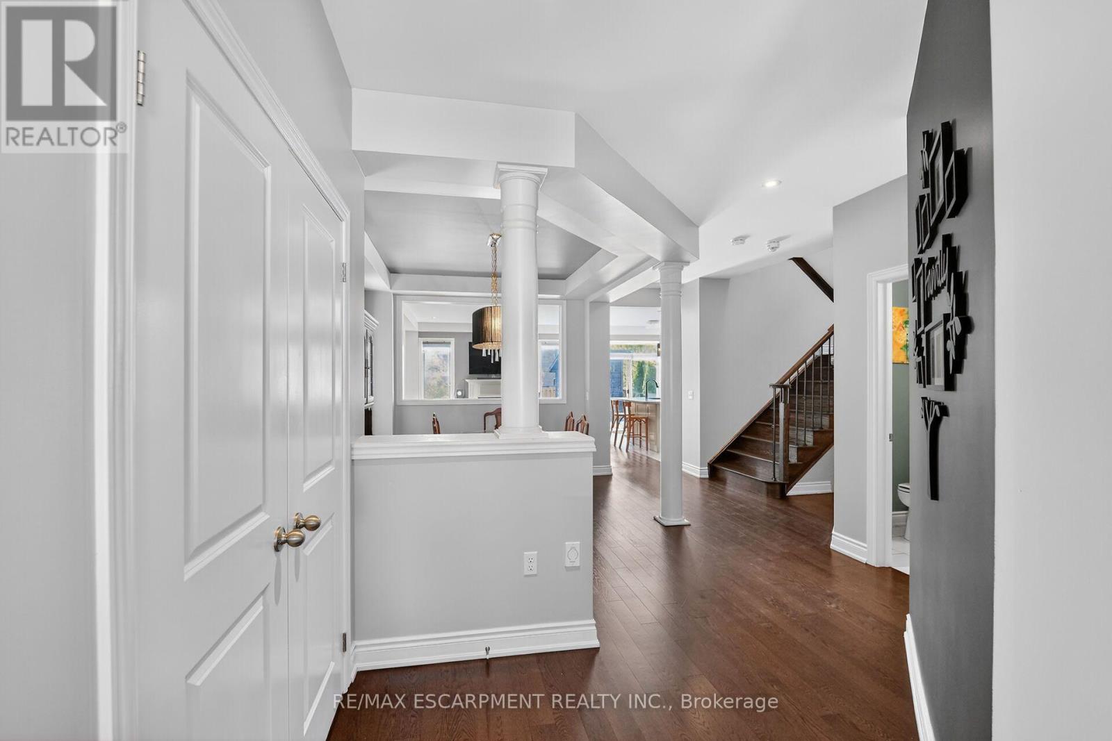 82 Chaumont Drive, Hamilton, Ontario  L8J 0J8 - Photo 6 - X13837068