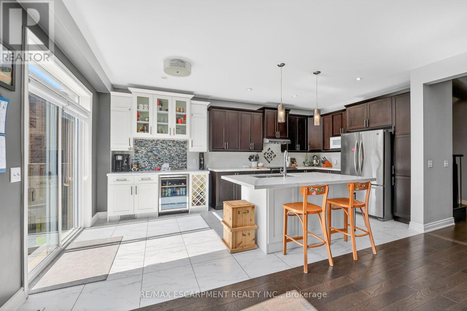 82 Chaumont Drive, Hamilton, Ontario  L8J 0J8 - Photo 9 - X13837068