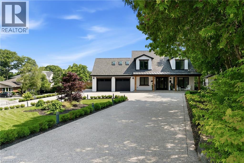 204 FALLINGBROOK Drive, Ancaster, Ontario
