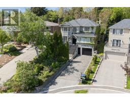 73 BONNYVIEW DRIVE, Toronto, Ontario