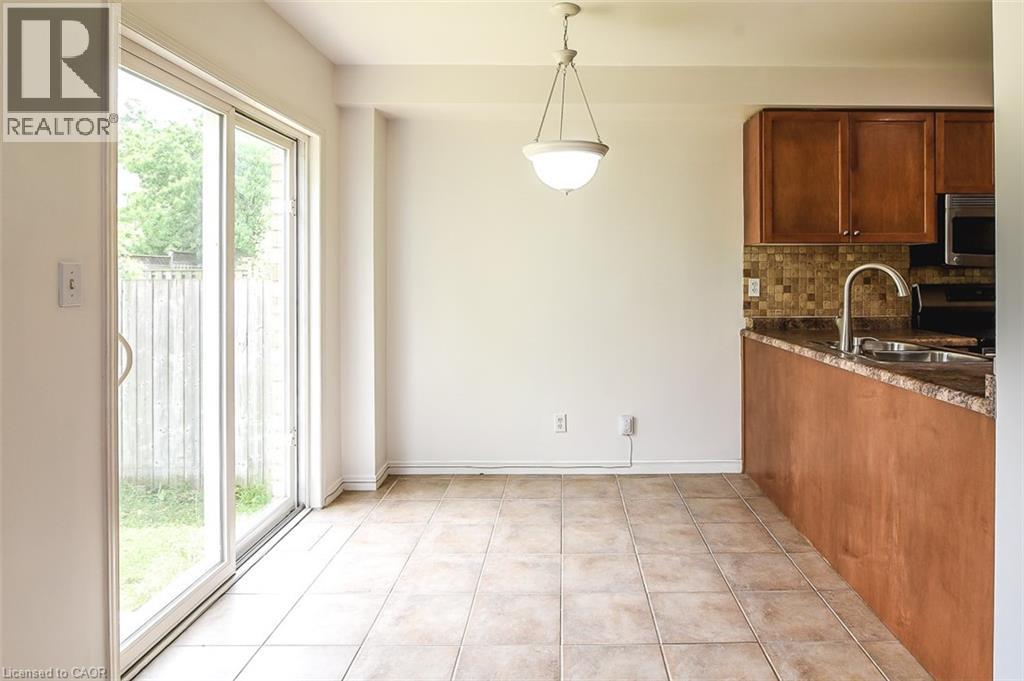 37 Cornerstone Drive, 10th Line Shore, Ontario  L8J 0A1 - Photo 9 - 40866855