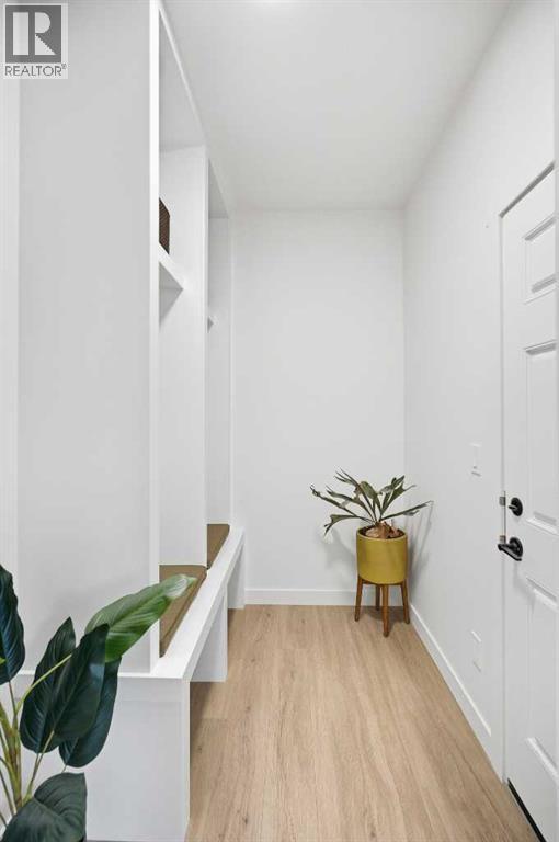 13 Bayview Mews SW