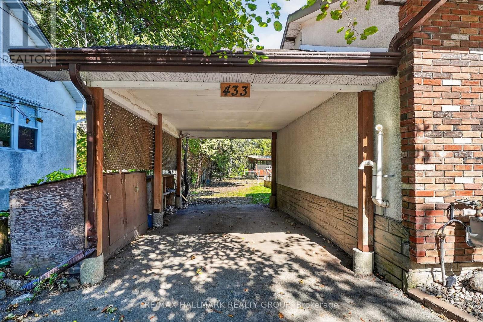 433 Pleasant Park Road, Ottawa, Ontario  K1H 5M9 - Photo 2 - X13837088