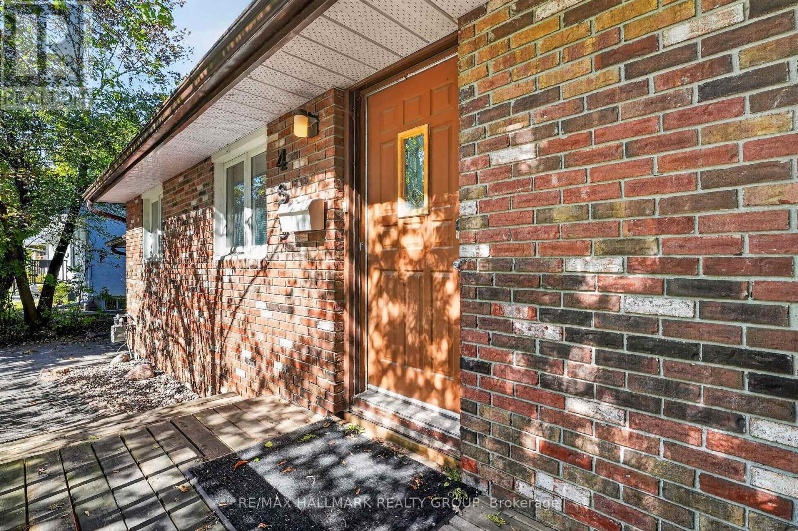 433 Pleasant Park Road, Ottawa, Ontario  K1H 5M9 - Photo 4 - X13837088