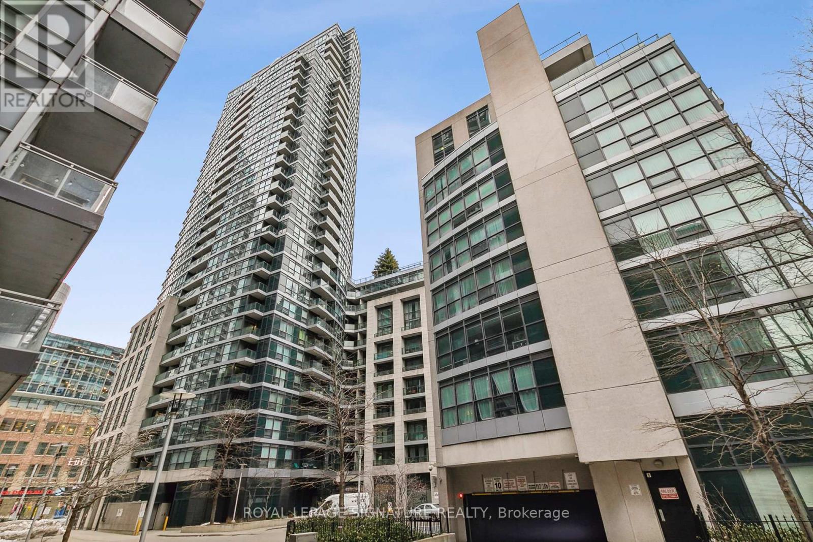 304 - 600 FLEET STREET
