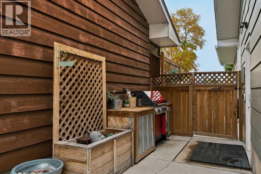 228 Midridge Crescent SE, Calgary, Alberta  T2X 1C6 - Photo 39 - A2347936