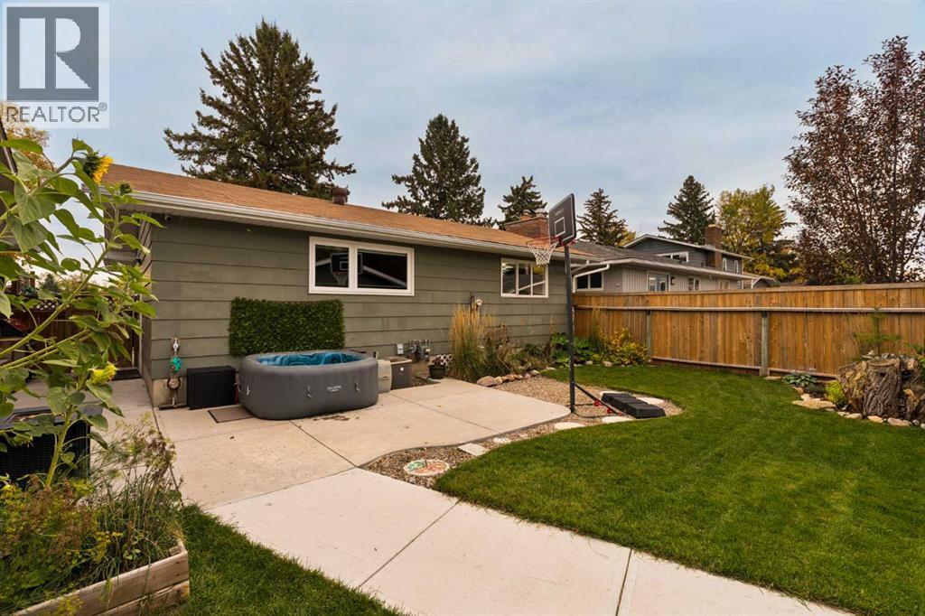 228 Midridge Crescent SE, Calgary, Alberta  T2X 1C6 - Photo 48 - A2347936
