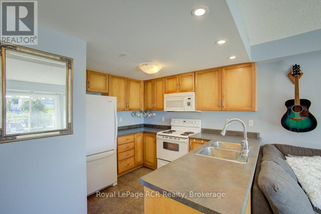 214 - 645 St David Street S, Centre Wellington, Ontario N1M 0A9 - Photo 7 - X13837120