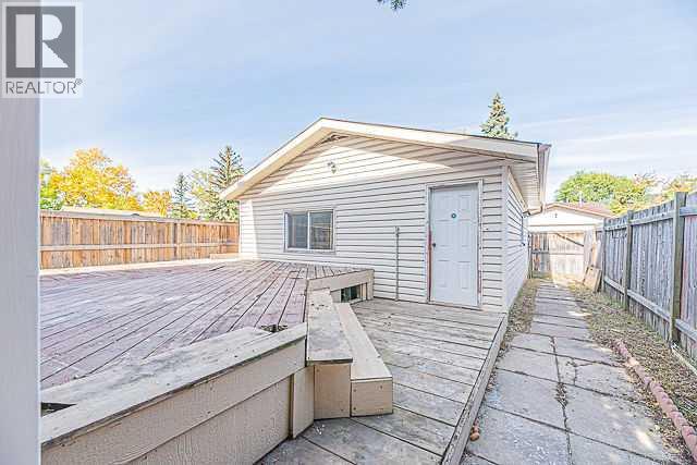 136 Castleridge Drive NE, Calgary, Alberta  T3J 1Y8 - Photo 42 - A2348671