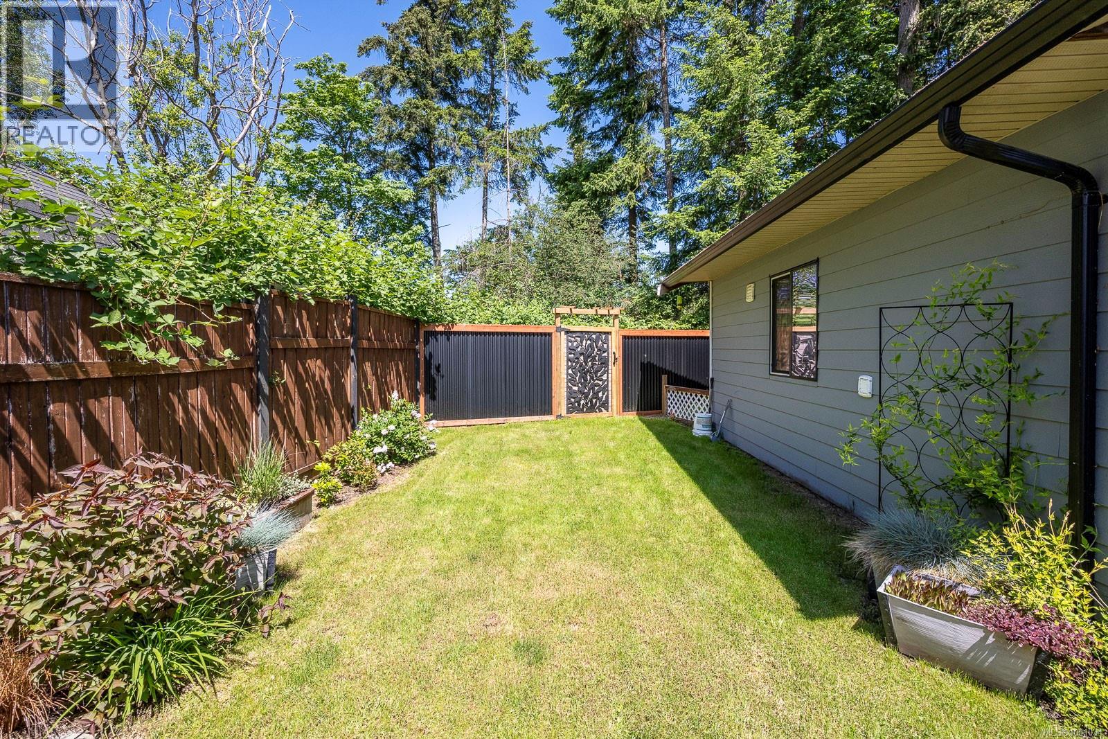 2102 Stadacona Dr, Comox, British Columbia  V9M 3P7 - Photo 5 - 1051034