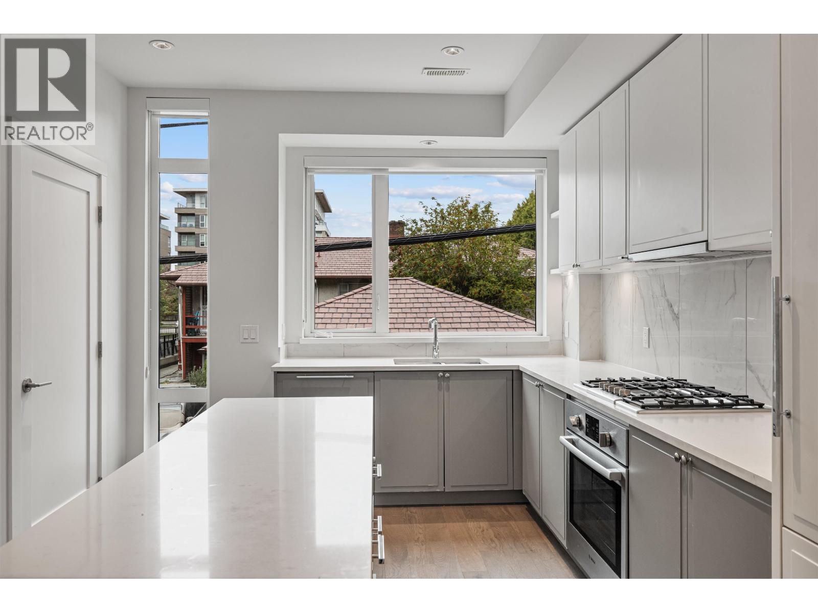 7615 Yukon Street, Vancouver, British Columbia  V5X 2Y4 - Photo 4 - R3170207