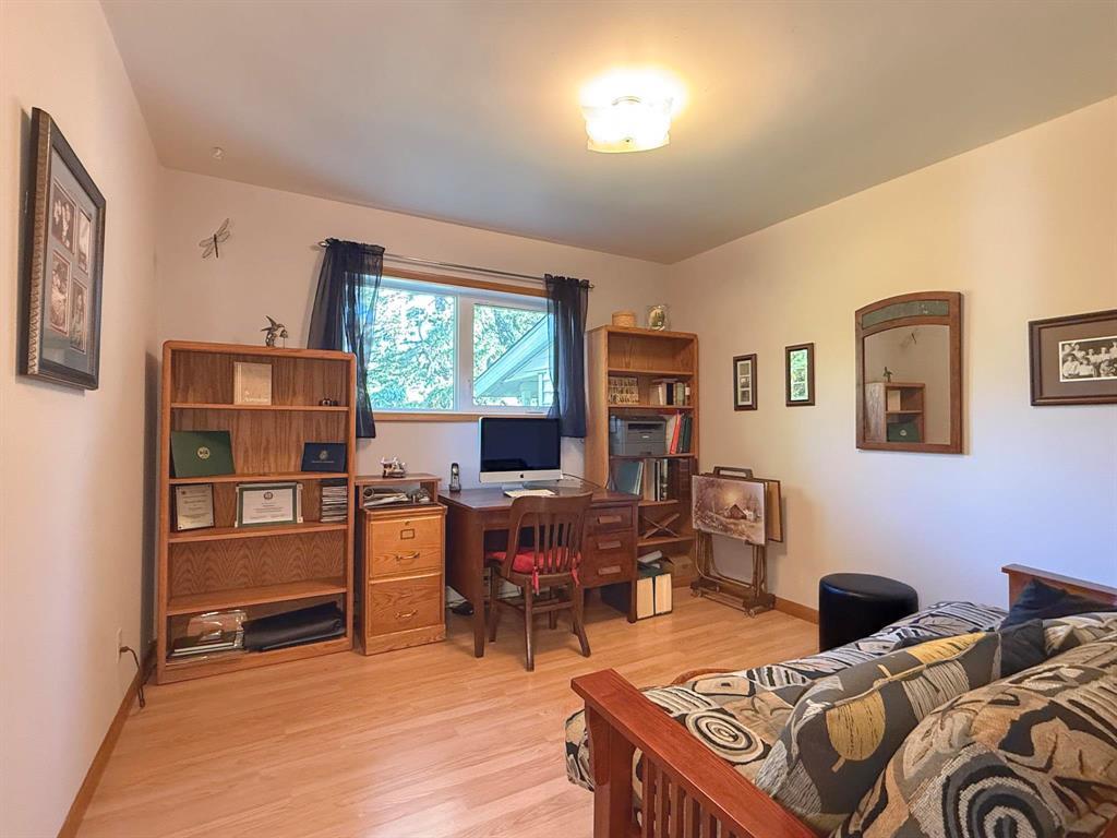 223 Sixth Street, Reston, Manitoba  R0M 1X0 - Photo 11 - 202624132