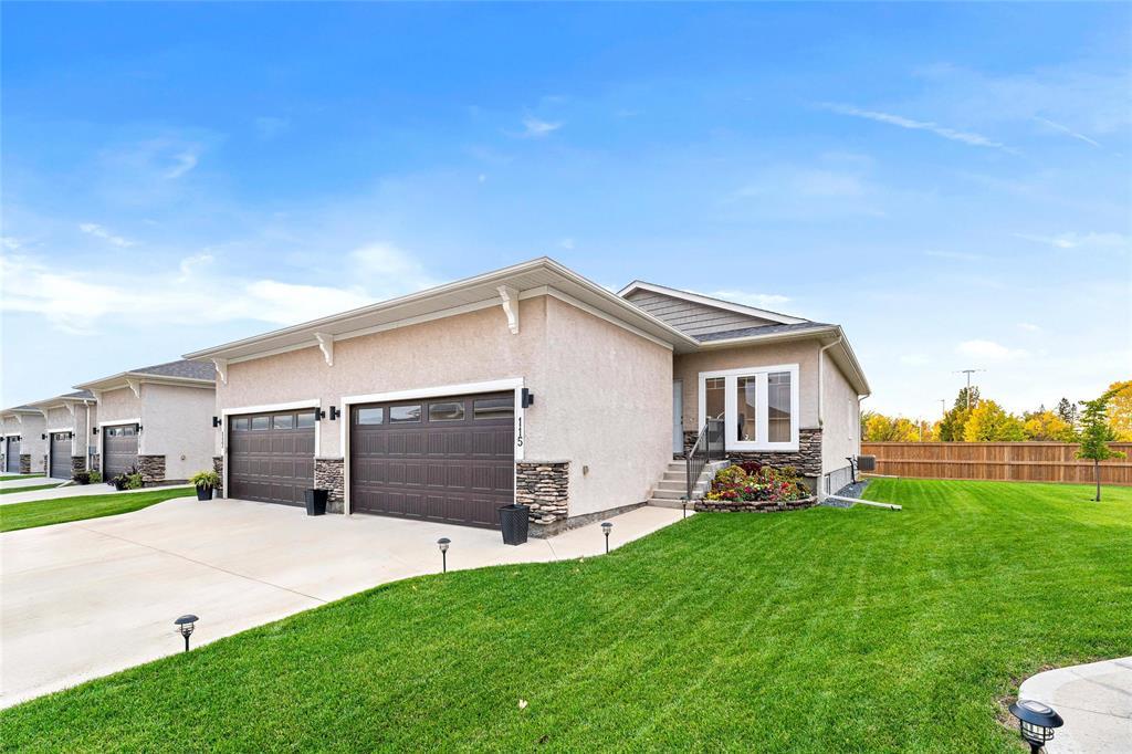 115 804 Manitoba Avenue, Selkirk, Manitoba  R1A 2H4 - Photo 0 - 202624354