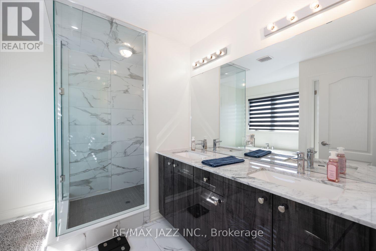 Upper - 131 Courtney Street, Clarington, Ontario  L1C 0B9 - Photo 23 - E13837160