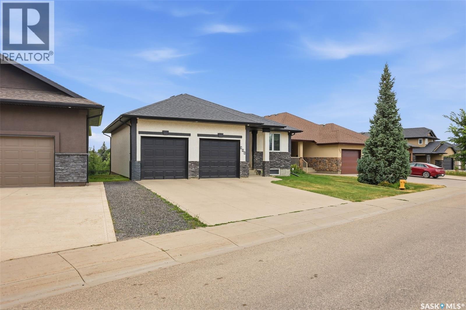 206 Muzyka Road, Saskatoon, Saskatchewan  S7W 0G9 - Photo 1 - SK049784