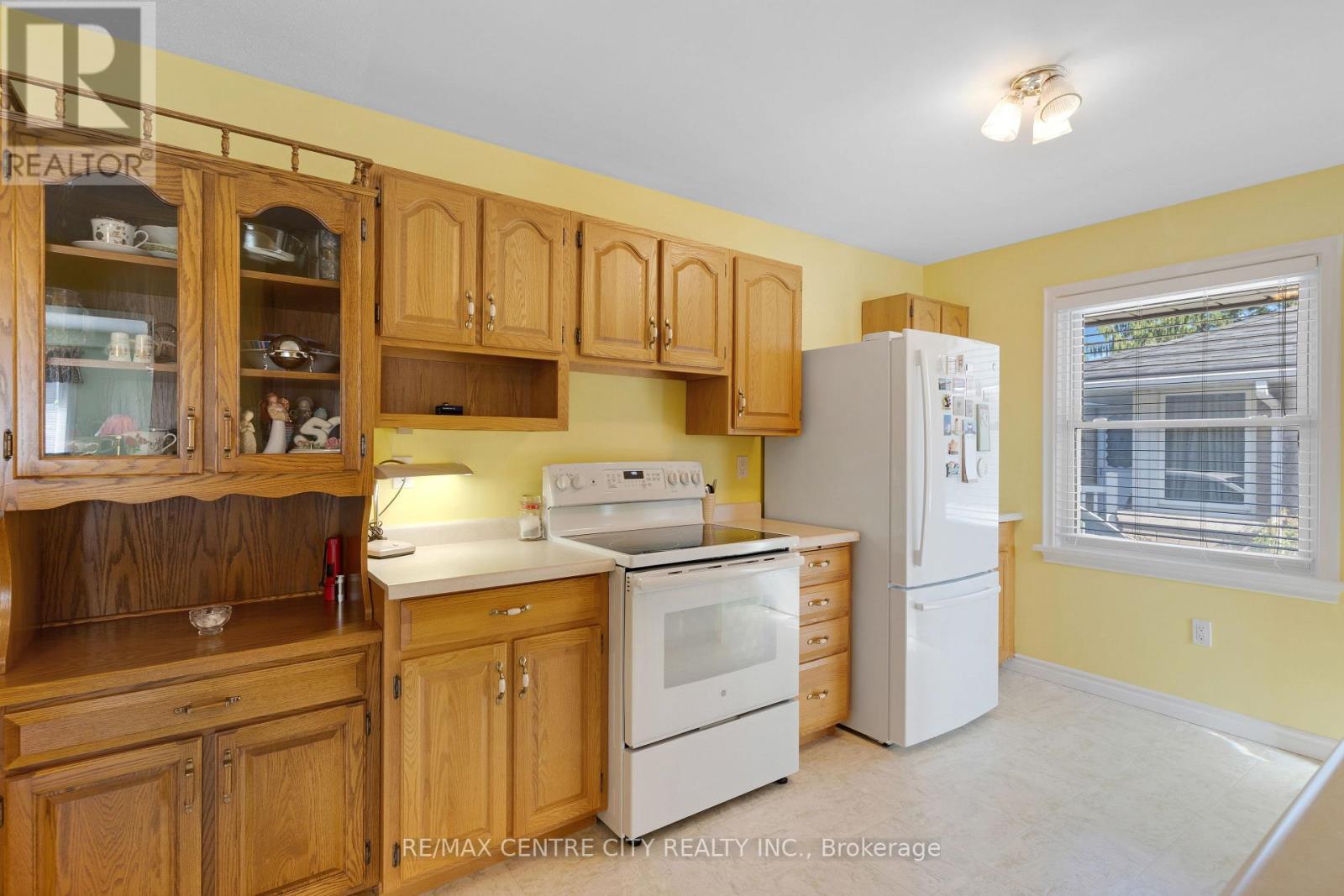 297 Wilson Avenue, Kitchener, Ontario  N2C 1G9 - Photo 8 - X13837208