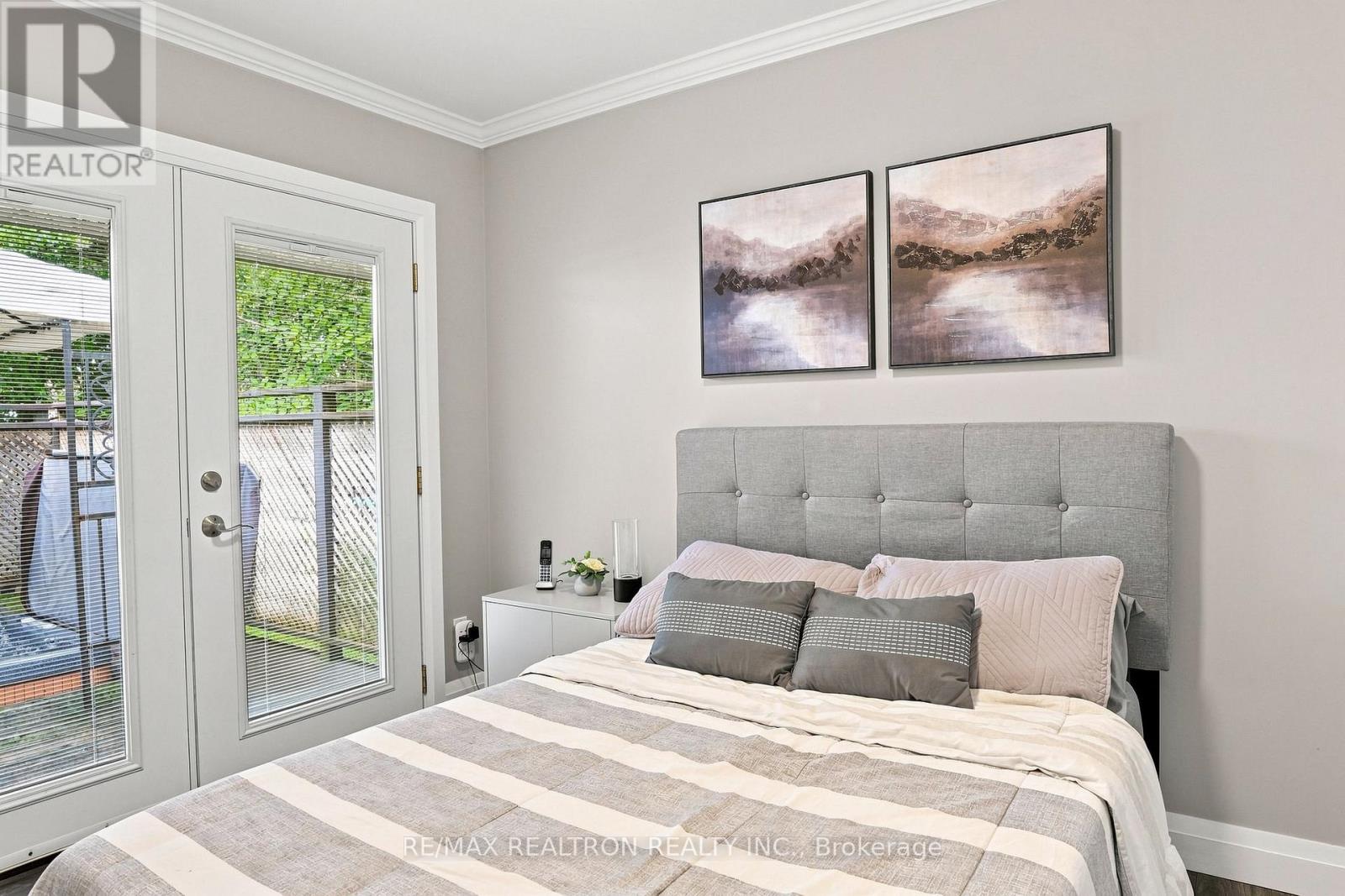 15 Park Road, Bradford West Gwillimbury, Ontario  L0G 1B0 - Photo 16 - N13837166