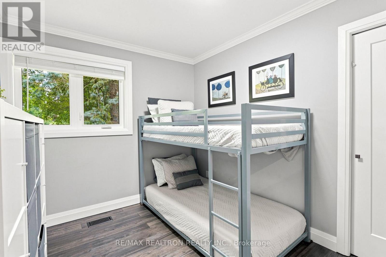 15 Park Road, Bradford West Gwillimbury, Ontario  L0G 1B0 - Photo 17 - N13837166