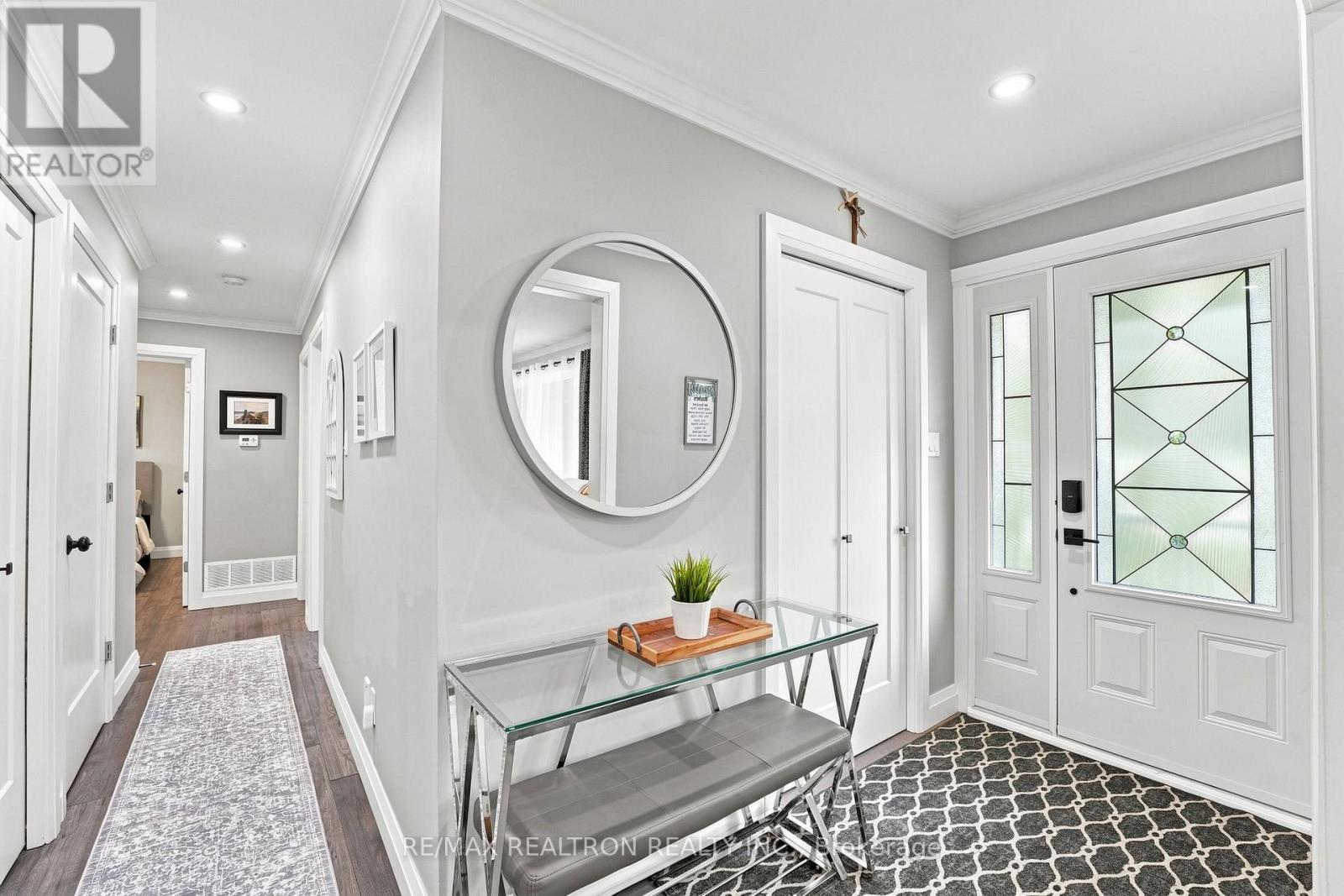 15 Park Road, Bradford West Gwillimbury, Ontario  L0G 1B0 - Photo 6 - N13837166