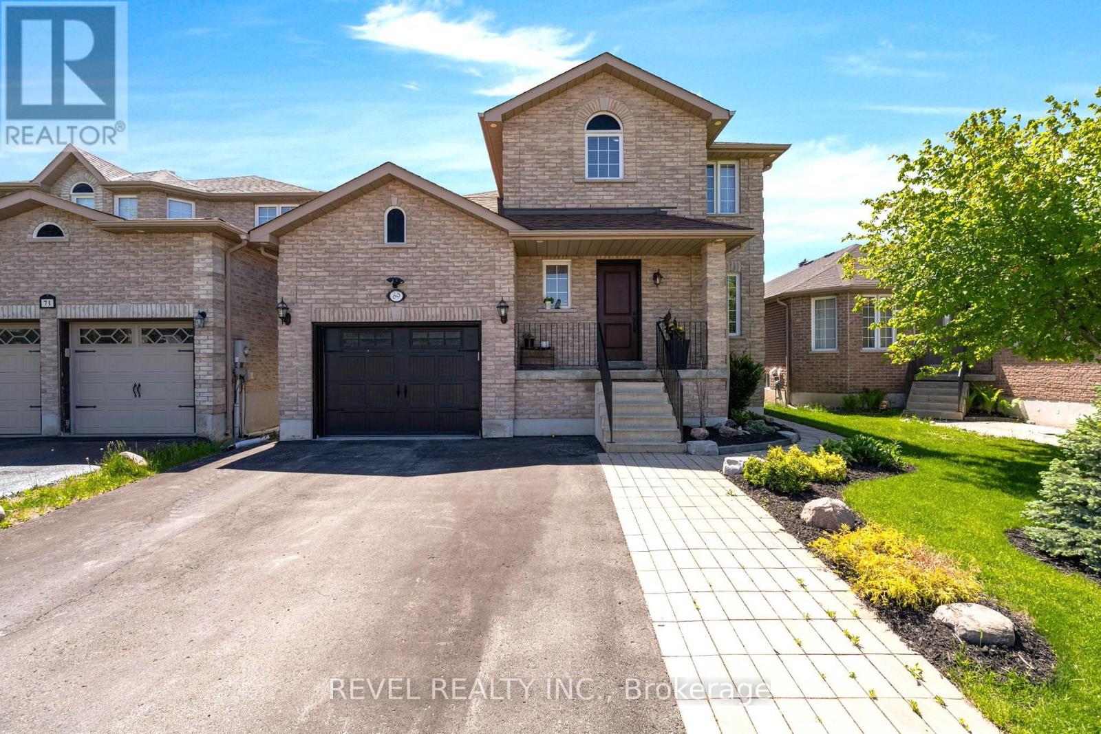 69 STEPHANIE LANE, Barrie, Ontario