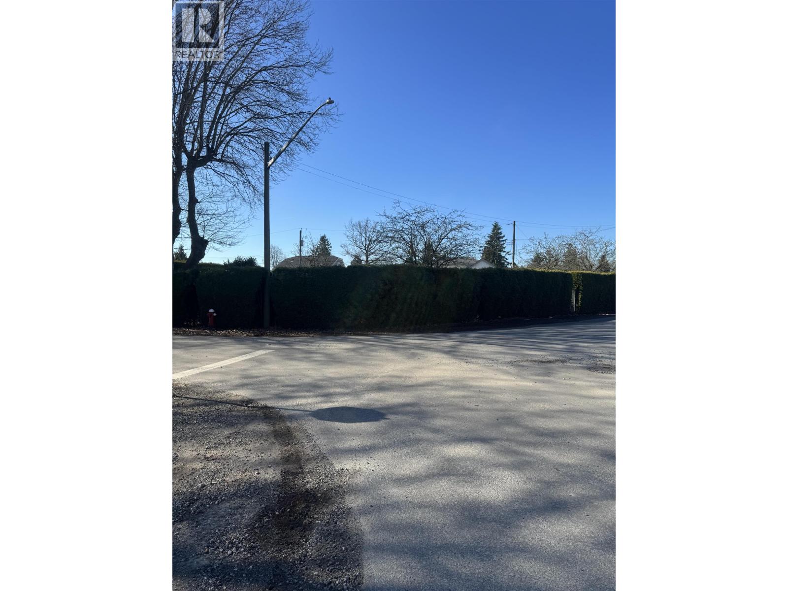 2600 WELLINGTON CRESCENT